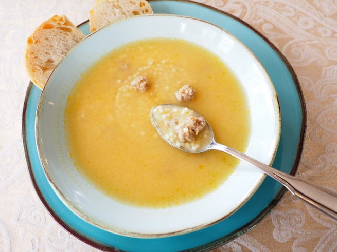 A simple, flavorful recipe for the Italian's take on Chicken Noodle Soup. With tiny, savory meatballs, teensy pasta in a flavorful chicken broth, it's the perfect chilly night dinner (or lunch). #thefreshcooky #italianweddingsoup #soup #chickenbroth #meatballs