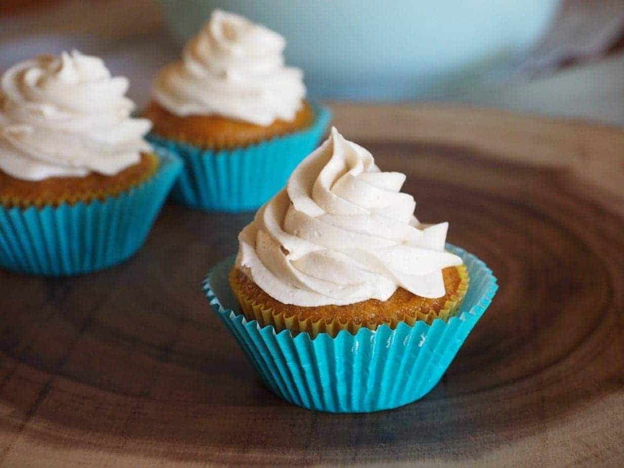 Carrot Cupcakes with Brown Sugar Cream Cheese Buttercream | www.thefreshcooky.com