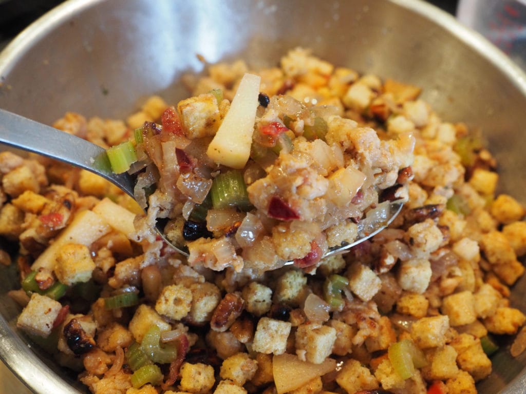The BEST Stuffing | Dressing | www.thefreshcooky.com