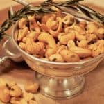 Rosemary Cashews | www.thefreshcooky.com