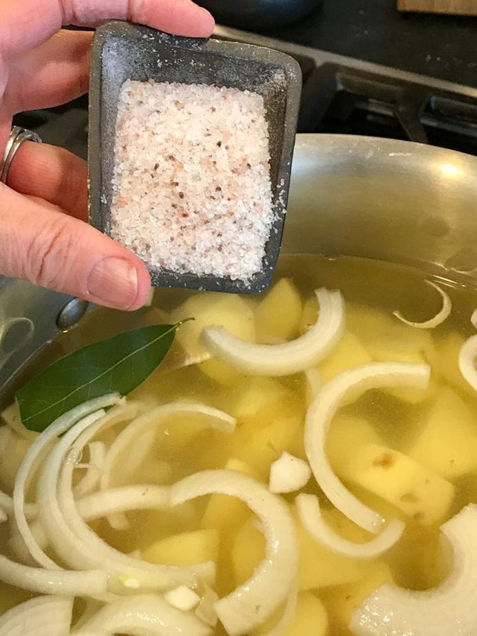 Creamy Garlic Mashed Potatoes | www.thefreshcooky.com