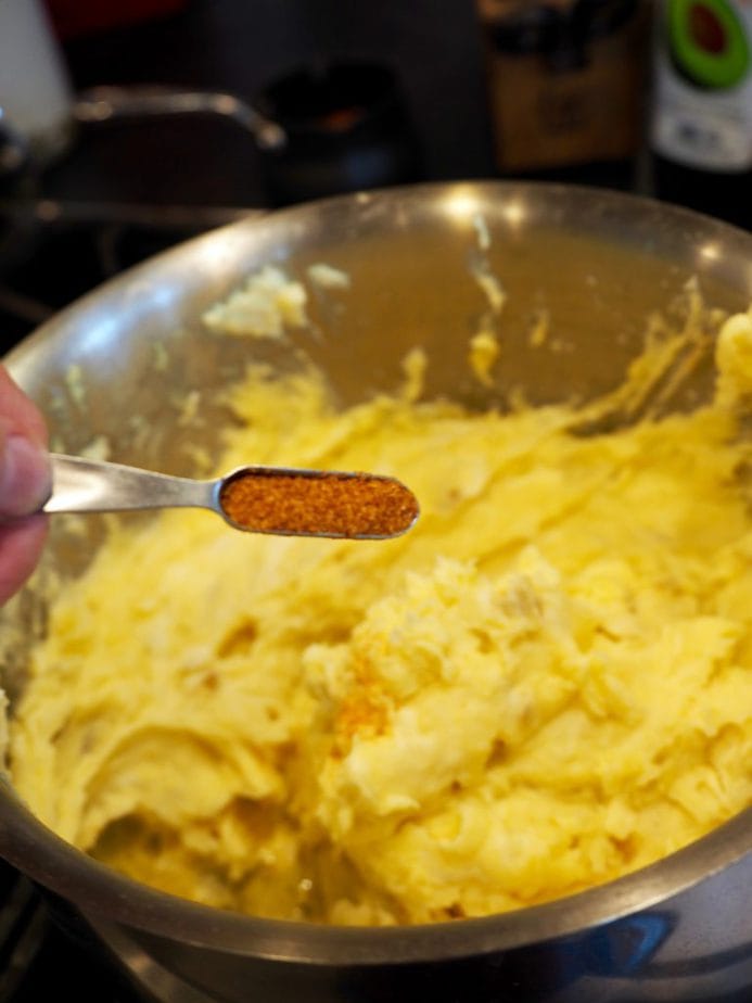 Creamy Garlic Mashed Potatoes | www.thefreshcooky.com