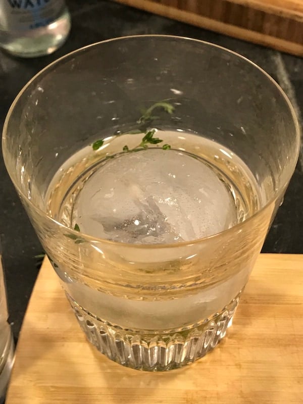 Cocktail ice in glass | thefreshcooky.com