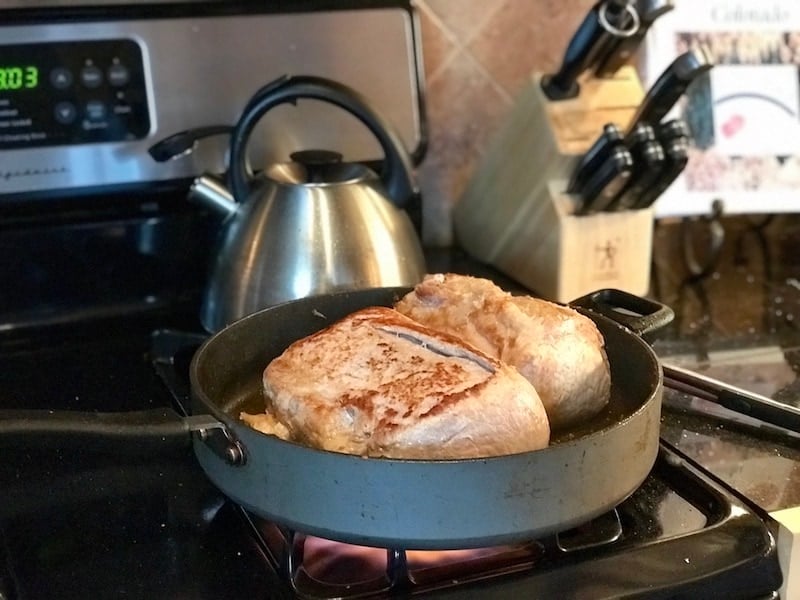 Pulled Pork Slow Cooker | www.thefreshcooky.com #pulledpork #bbqpulledpork #bbqpork #slowcooker #skifood #bonesuckinsauce #simplyorange