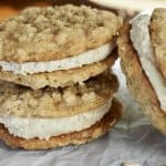 Oatmeal Cookie Sandwiches with Maple Brown Sugar Frosting | www.thefreshcooky.com #oatmealcookie #maplebrownsugarfrosting #sandwichcookies