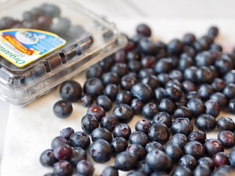 fresh blueberries washed and drying