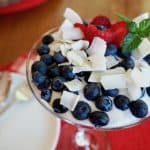 Red, White & Blueberry Yogurt Parfait #thefreshcooky #yogurtparfait #patriotic #4thofjuly #breakfast #parfait #yogurt