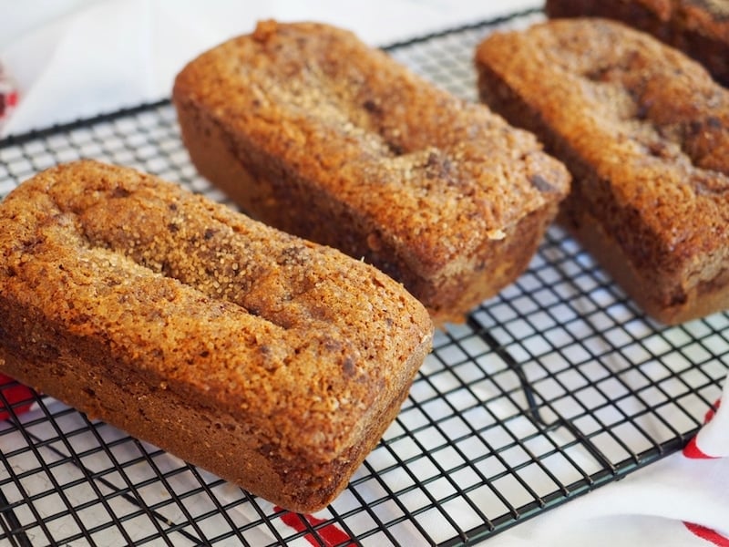 This is the moistest most flavorful banana bread recipe. With the addition of oat and graham flours, reduced sugar and a touch of honey, it makes for the perfect afterschool snack! #bananabread #oatflour #grahamflour #healthy #afterschoolsnack #simple #bananaoatbread #brunch #quickbread #thefreshcooky