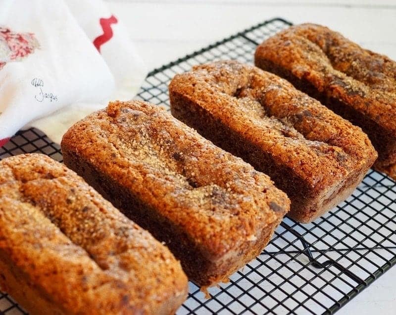 This is the moistest most flavorful banana bread recipe. With the addition of oat and graham flours, reduced sugar and a touch of honey, it makes for the perfect afterschool snack! #bananabread #oatflour #grahamflour #healthy #afterschoolsnack #simple #bananaoatbread #brunch #quickbread #thefreshcooky