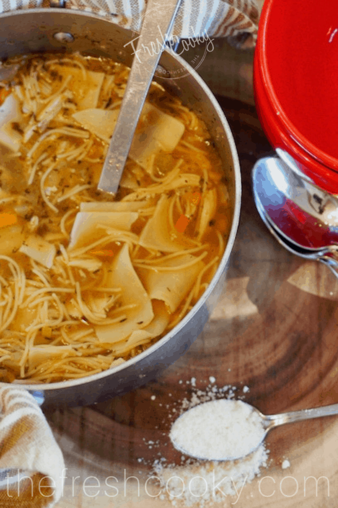 Ah, Old-Fashioned Chicken Noodle soup that's loaded with amazing flavors, simple ingredients and is ready in 30 minutes or less. A comfort food classic that's both hearty and quick! #thefreshcooky #chickennoodlesoup #chickensoup #soup #cleaneating #easy