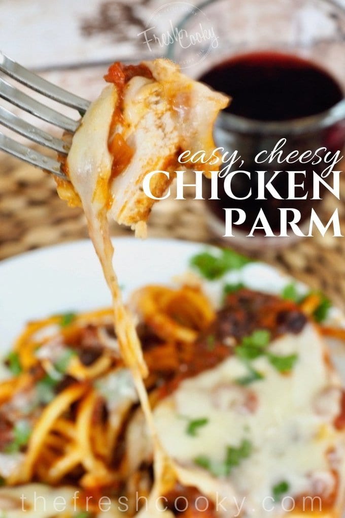 Easy Chicken Parmesan | www.thefreshcooky.com