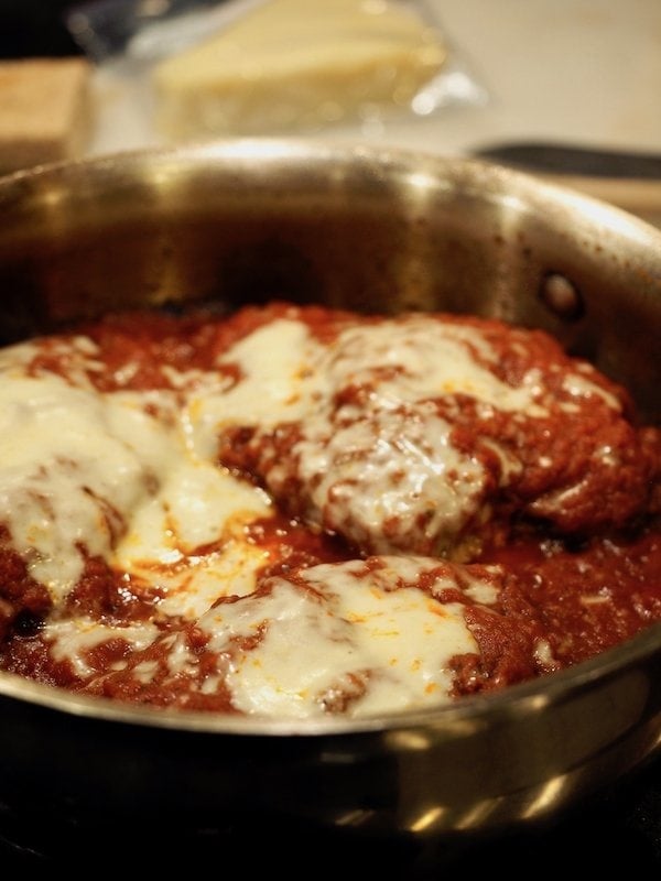 Easy Chicken Parmesan | www.thefreshcooky.com