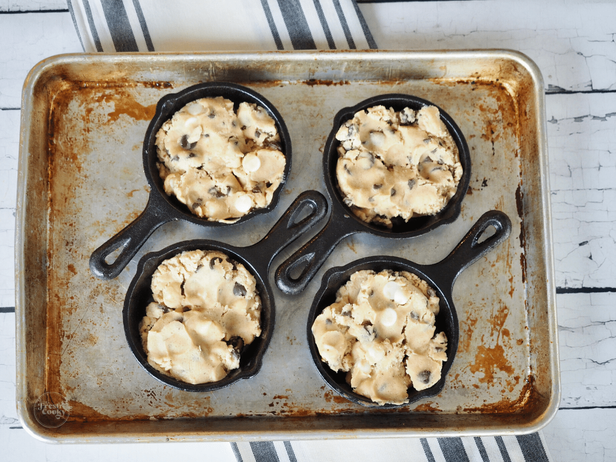 Mini Cast Iron Skillet Set of 4 Mini Skillet Ramekins Oven Safe, 6