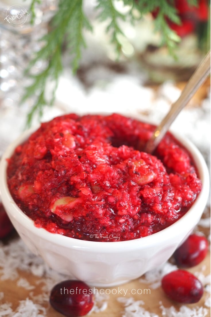 festive bowl of cranberry relish, fresh | thefreshcooky.com