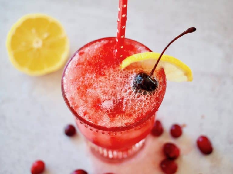 Easy Cranberry Spritzer (by the glass or pitcher)