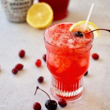 Easy Cranberry Spritzer (Mocktail or Cocktail)