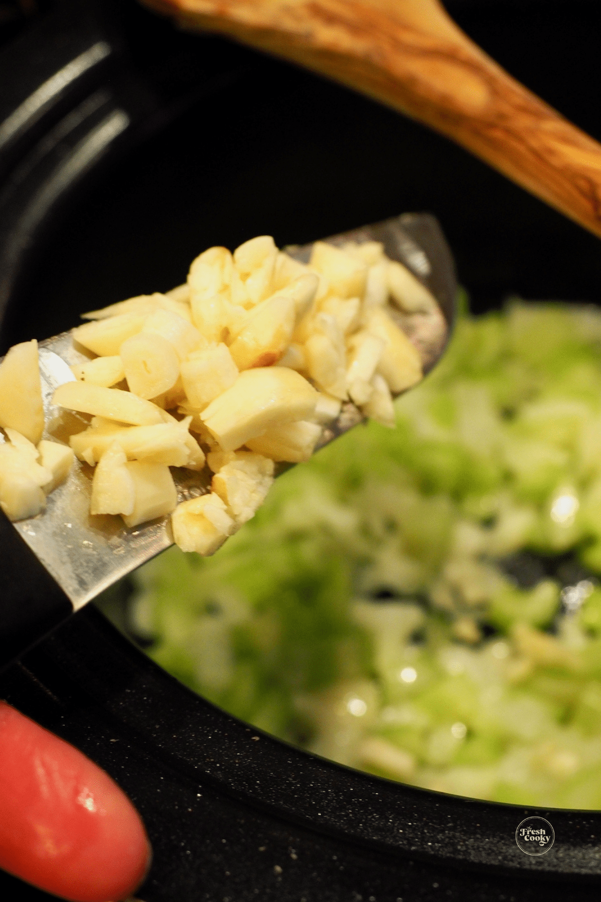 Add garlic and saute until fragrant. 
