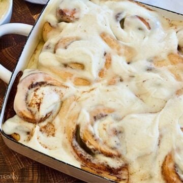 Homemade Cinnamon Rolls (Cinnabon Copycat)