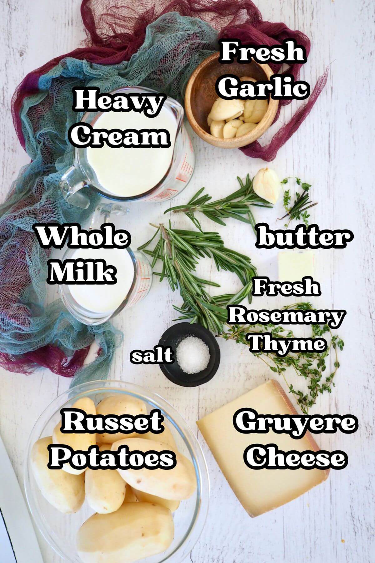 Labeled ingredients for potatoes dauphinoise.