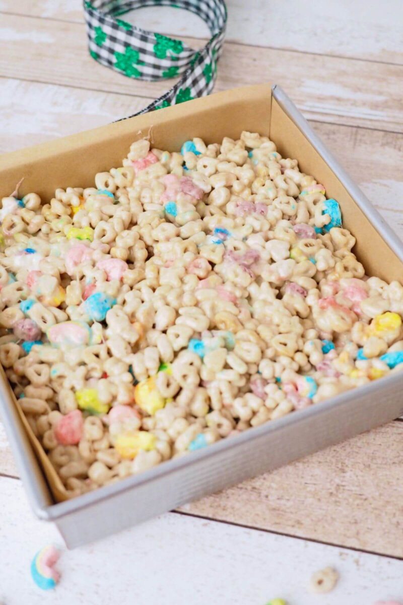 Allow rice Krispie treats to cool for one hour.
