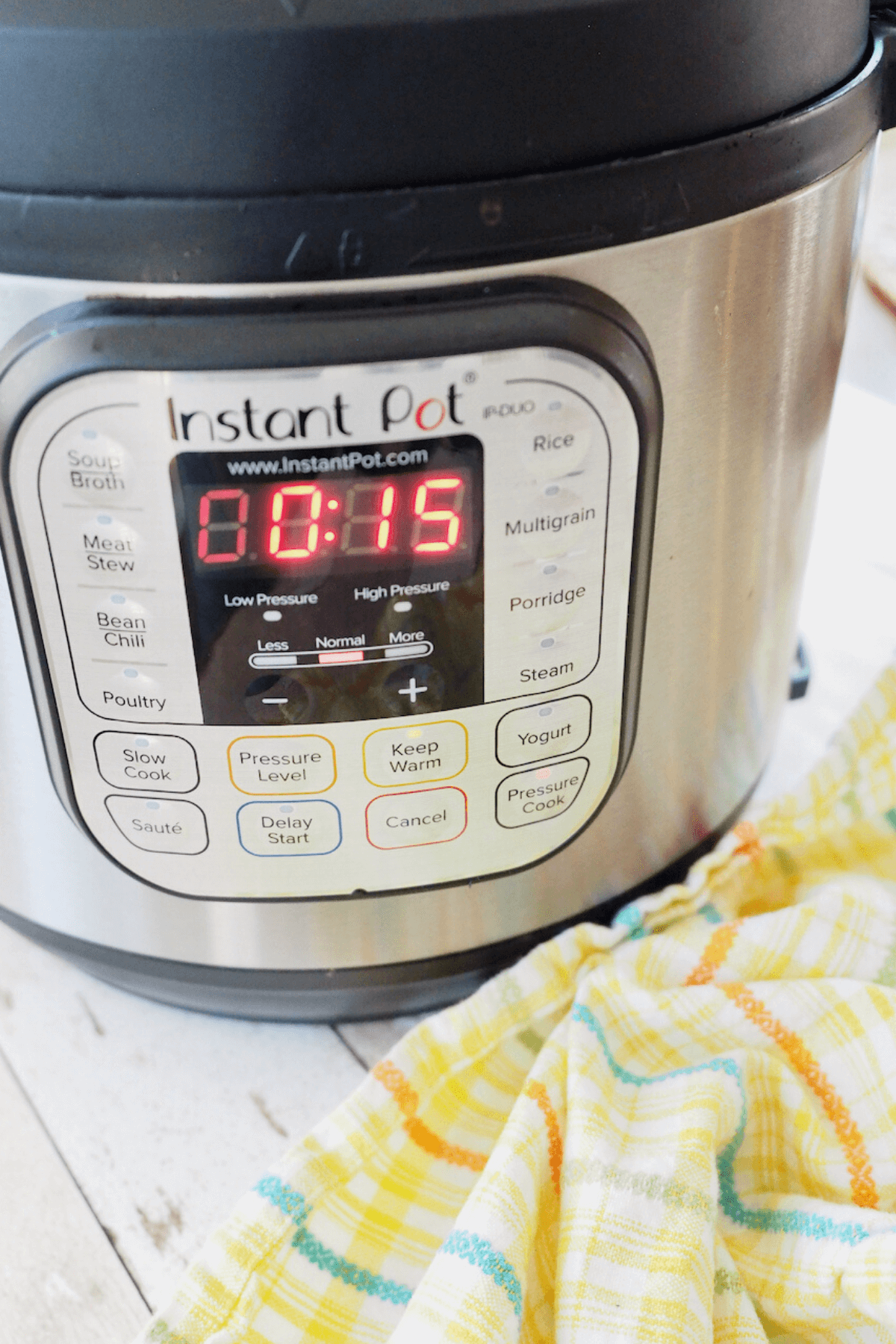 Timer set to 15 minutes pressure cook on Instant Pot. 
