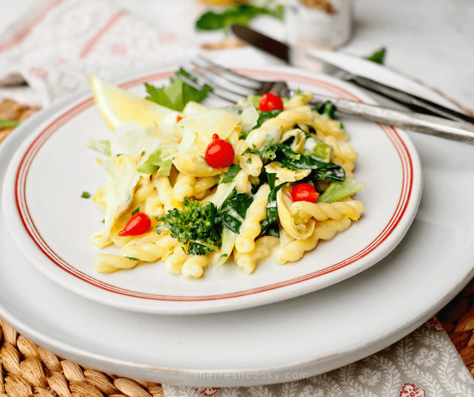 One Pot Lemon Garlic Pasta Recipe