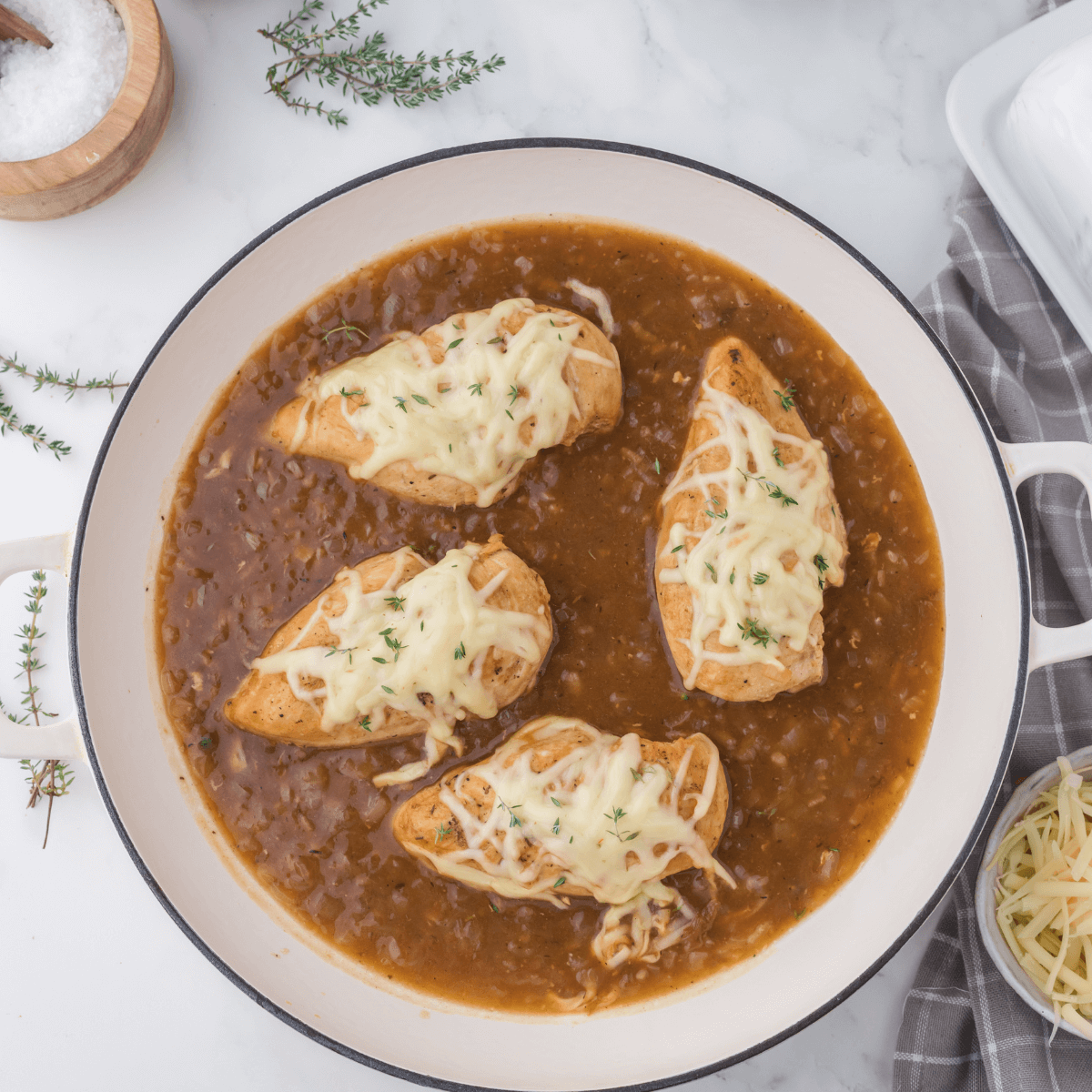 French onion chicken skillet square.