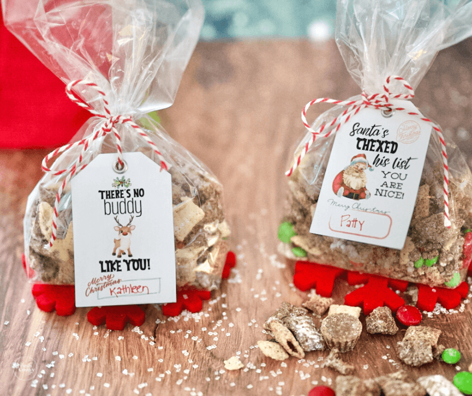 Christmas Muddy Buddies (Puppy Chow) + Free Gift Tags • The Fresh Cooky