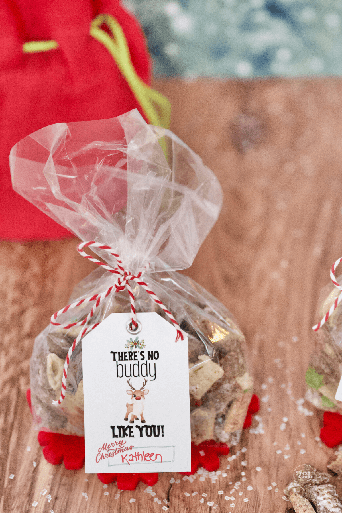 There's no Buddy like you free printable gift tag with Reindeer on bag of Reindeer Christmas Chex Mix. 