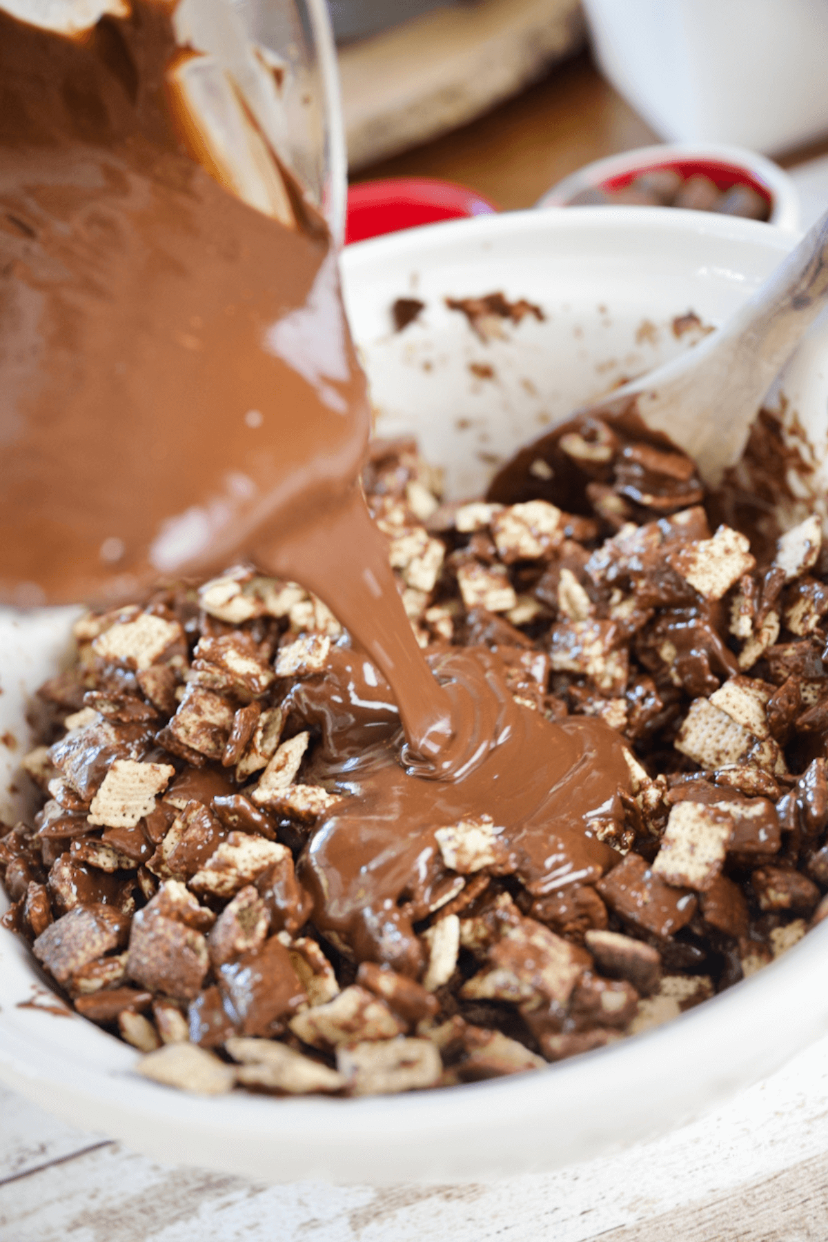 Pour balance of chocolate onto cereal and mix well.
