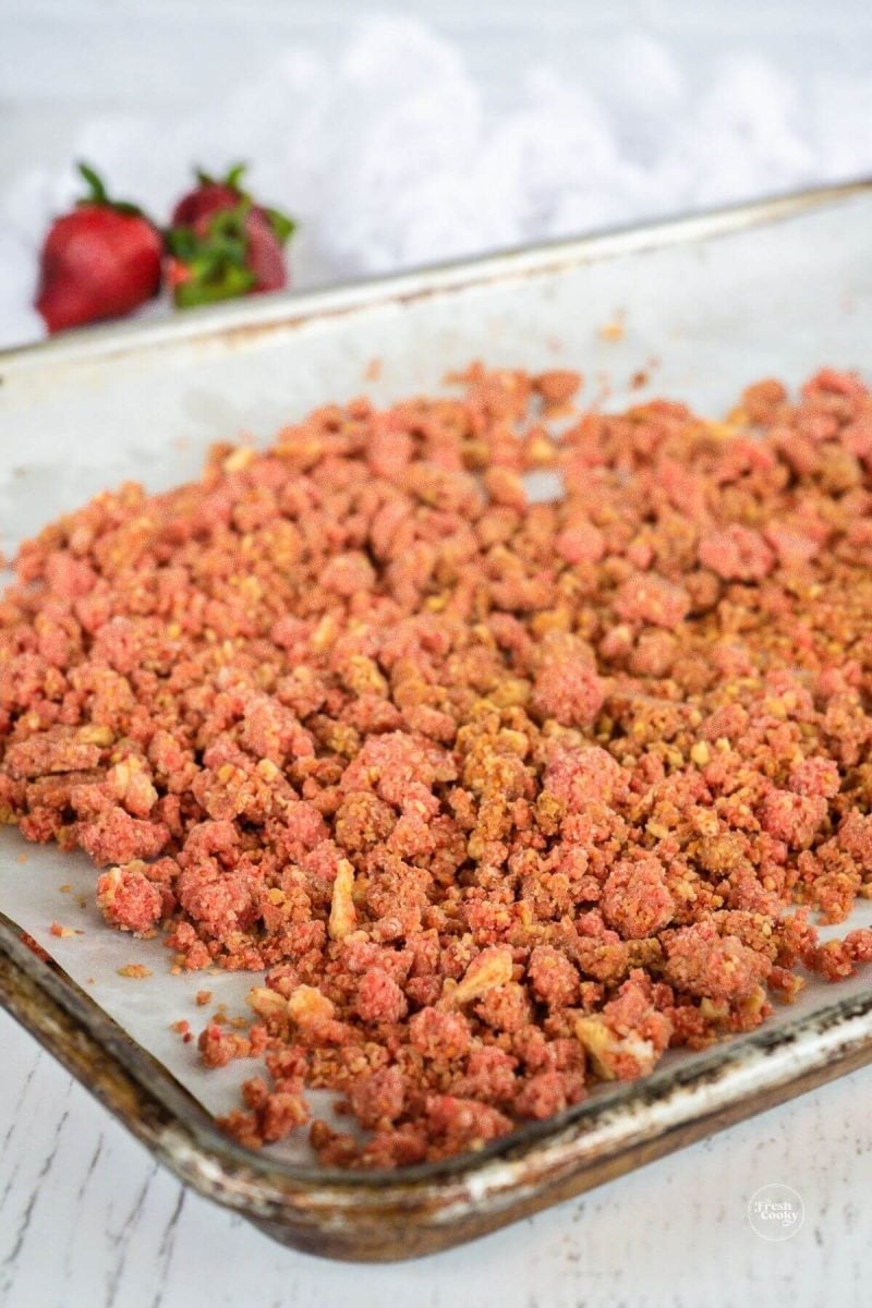 Baked strawberry crunch topping.