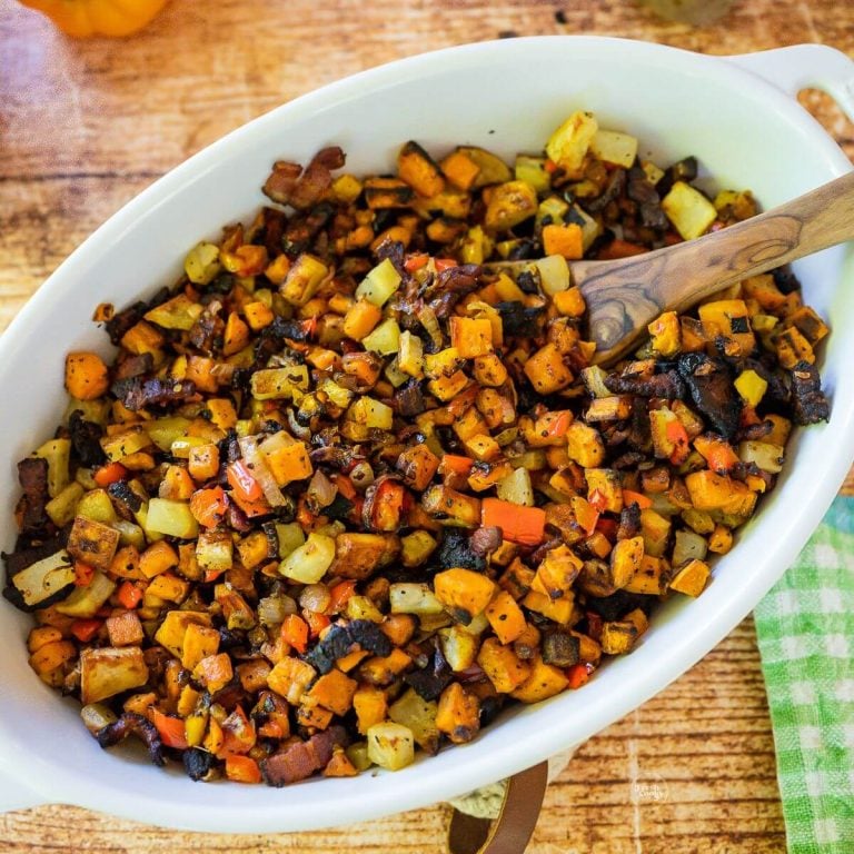 Delicious diced sweet potatoes with bacon and vegetables.