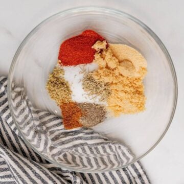 Steak seasoning ingredients placed in a small bowl.