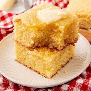 Sweet Buttermilk Cornbread Recipe