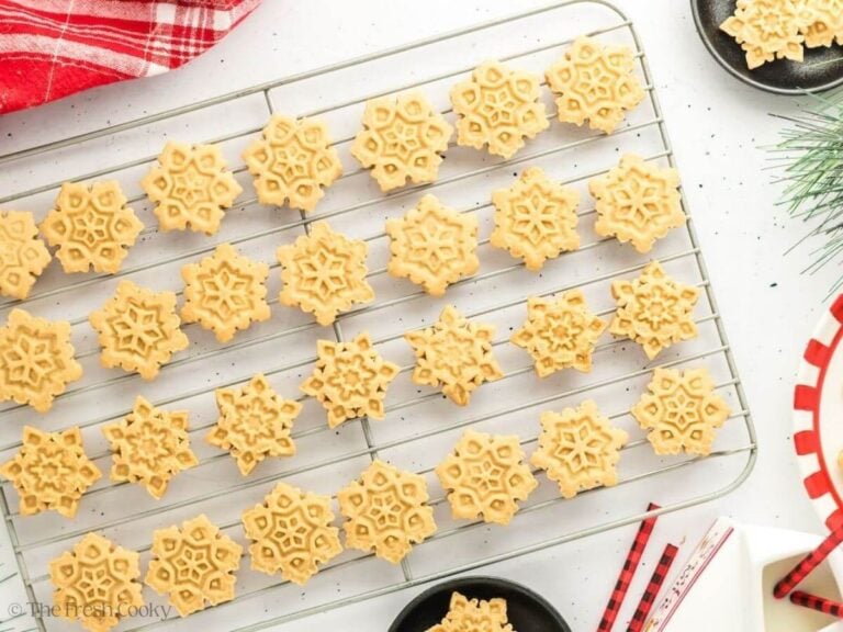 Baked brown sugar shortbread on a wire rack to cool.