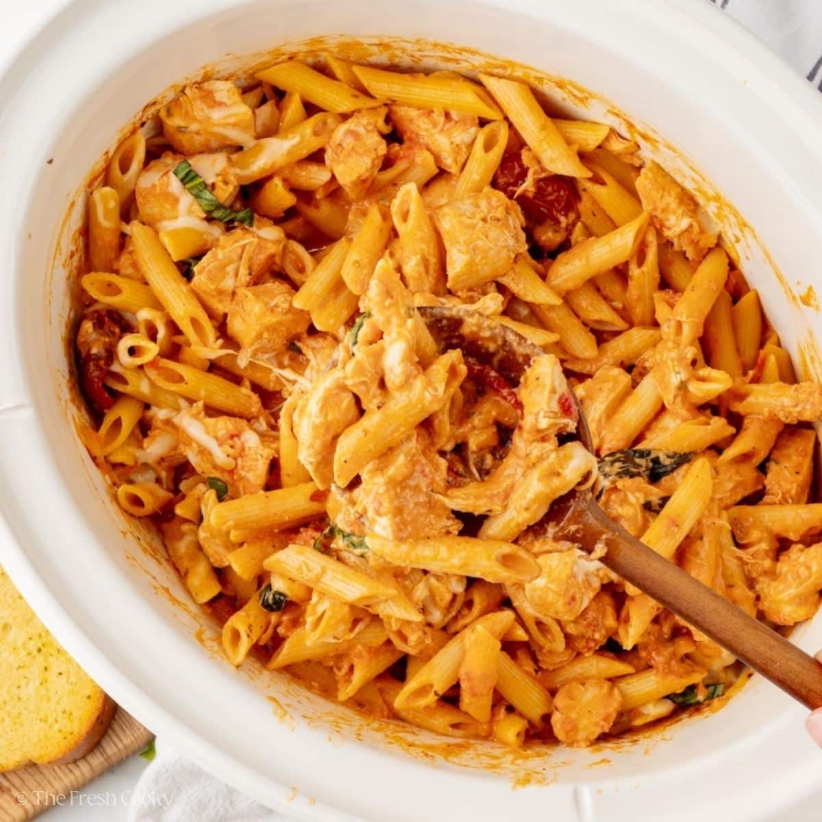 Garlic Parm Chicken Pasta (Crock Pot)-image