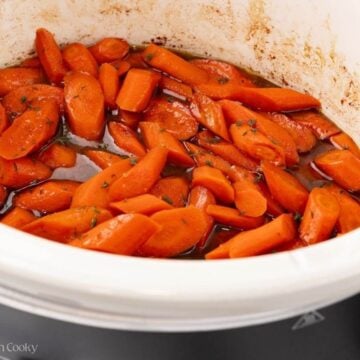 Finished slow cooker glazed carrots in the crockpot.