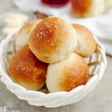 Homemade Yeast Rolls Recipe