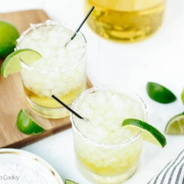 Easy Margarita Recipe (4 Ingredients)