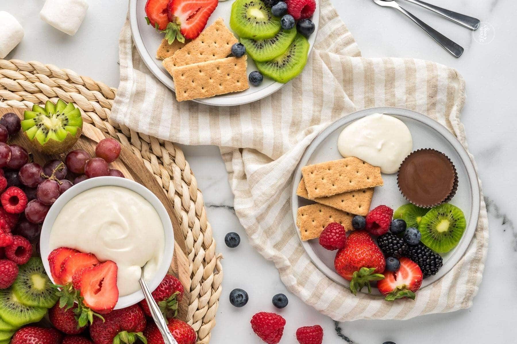 Marshmallow fruit dip, 3 ingredients.